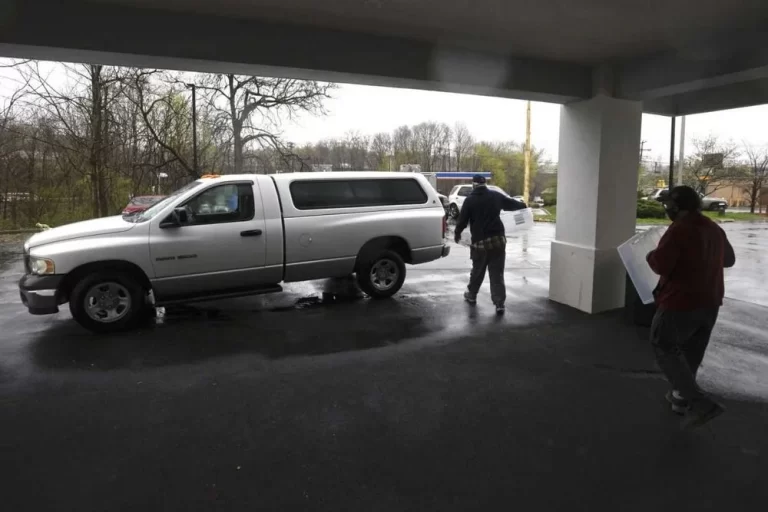 With plans to turn motel into shelter, Danbury is on ‘forefront’ of effort to end homelessness