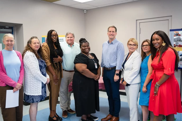 Congressman Jim Himes Visits Pacific House